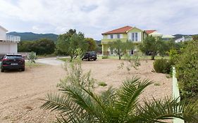 Vila Lukrecija